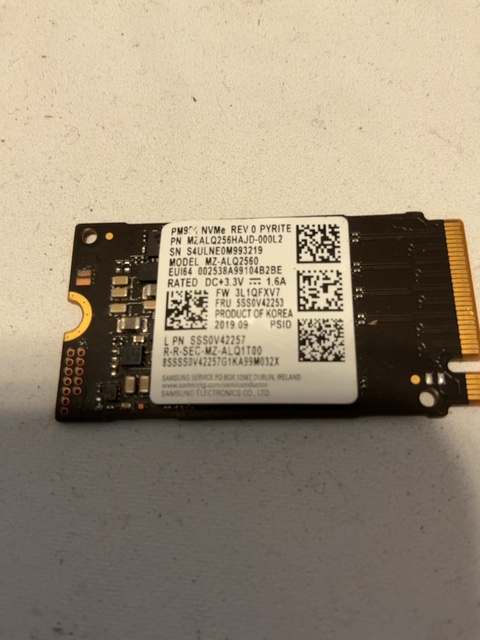 Samsung PM991 256GB M.2 2242 NVMe SSD MZ-ALQ2560 Lenovo OEM