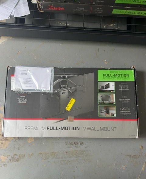 Rocketfish RF-TVLFMA Large Full-Motion TV Wall Mount 42-90 in — actual PRF item photo 1 of 1