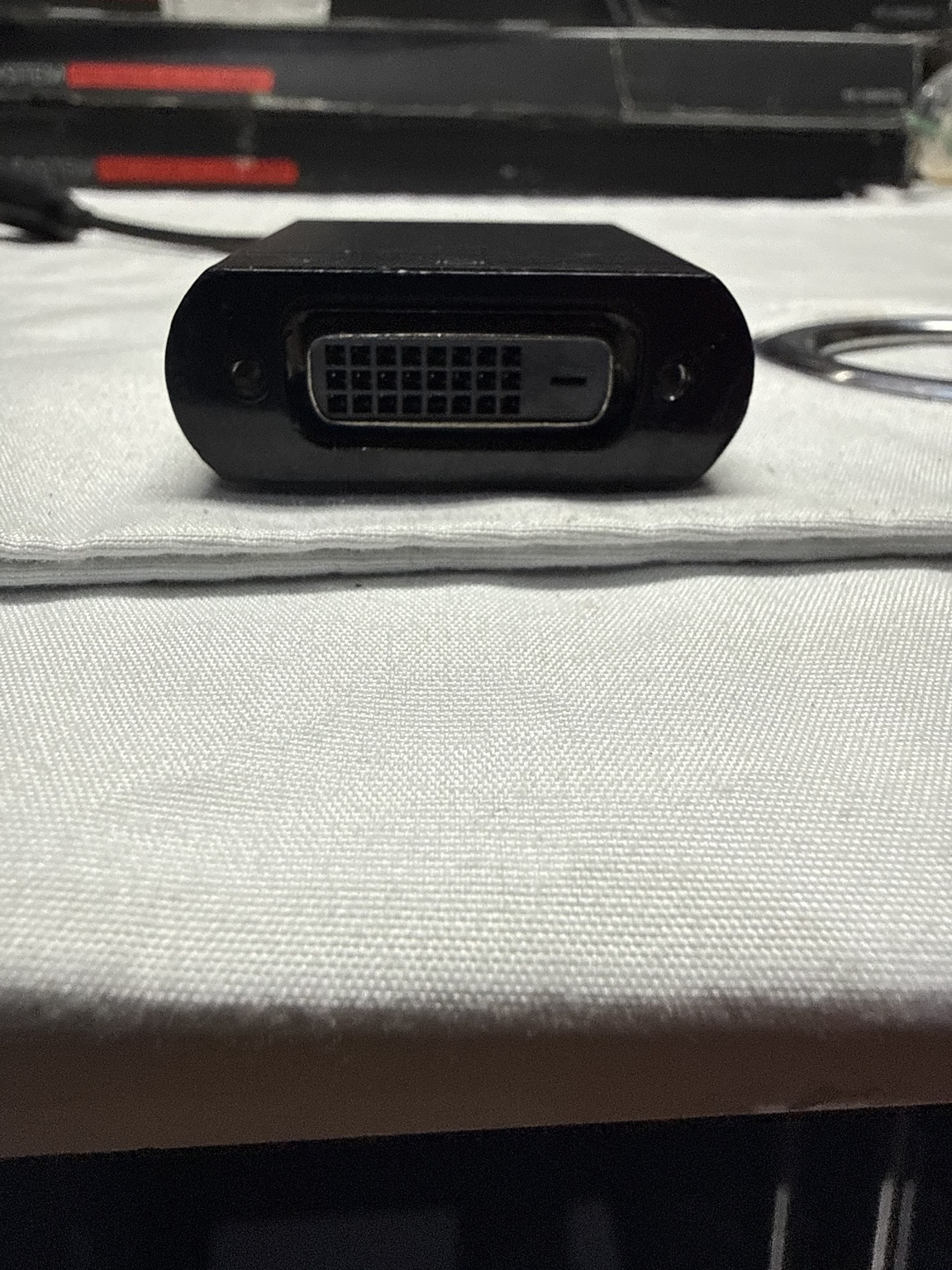 HP DisplayPort to DVI Video Adapter — actual PRF item photo 4 of 7