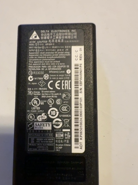 Delta Electronics, Inc. R33030 AC Adapter