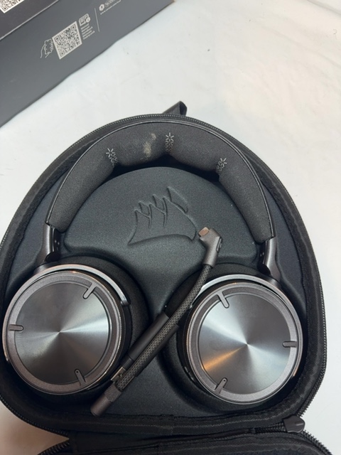 Corsair CA-9011372-WW Virtuoso Max Open Box