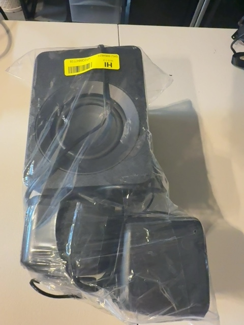 Insignia Powered Computer Speakers with Subwoofer (3-Piece) NS-PSD5321 - Used - Good