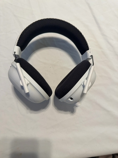 Razer BlackShark V2 Pro (2020) White - Working - Missing Dongle & Mic