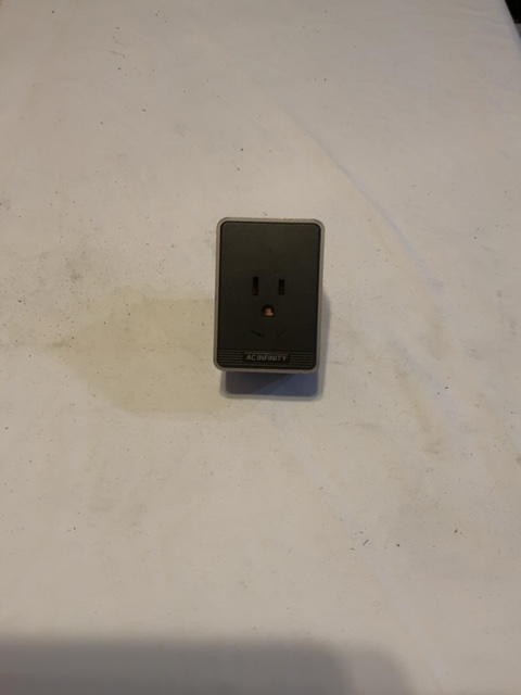 AC Infinity UIS Control Plug for Outlet-Powered Devices