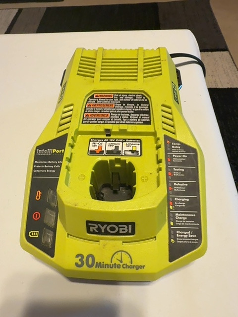 RYOBI P117 18V Charger — actual PRF item photo 1 of 5