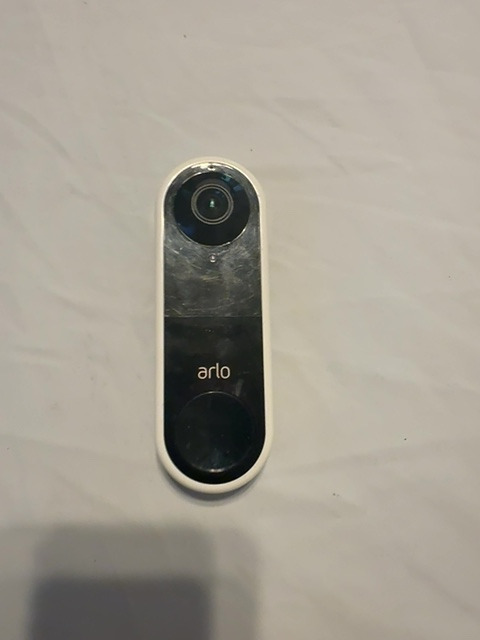 Arlo Essential Wired Video Doorbell AVD1001 White w/ 3 Mounting Wedges — actual PRF item photo 3 of 5