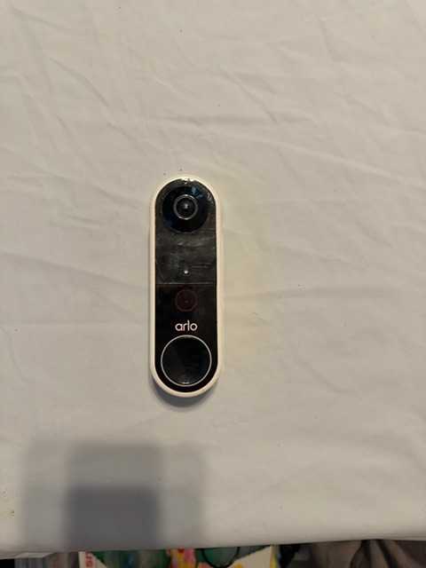 Arlo Essential Wire-Free Video Doorbell AVD2001 - White — actual PRF item photo 2 of 4