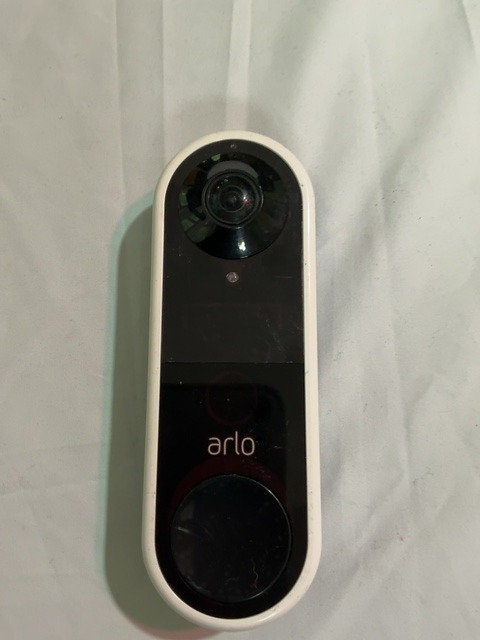 Arlo Essential Wire-Free Video Doorbell AVD2001 - White — actual PRF item photo 3 of 4