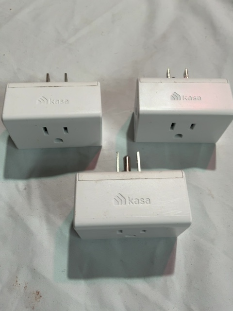 TP-Link Kasa EP10 Smart Wi-Fi Plug Mini - 3 Units - Used Tested — actual PRF item photo 1 of 1