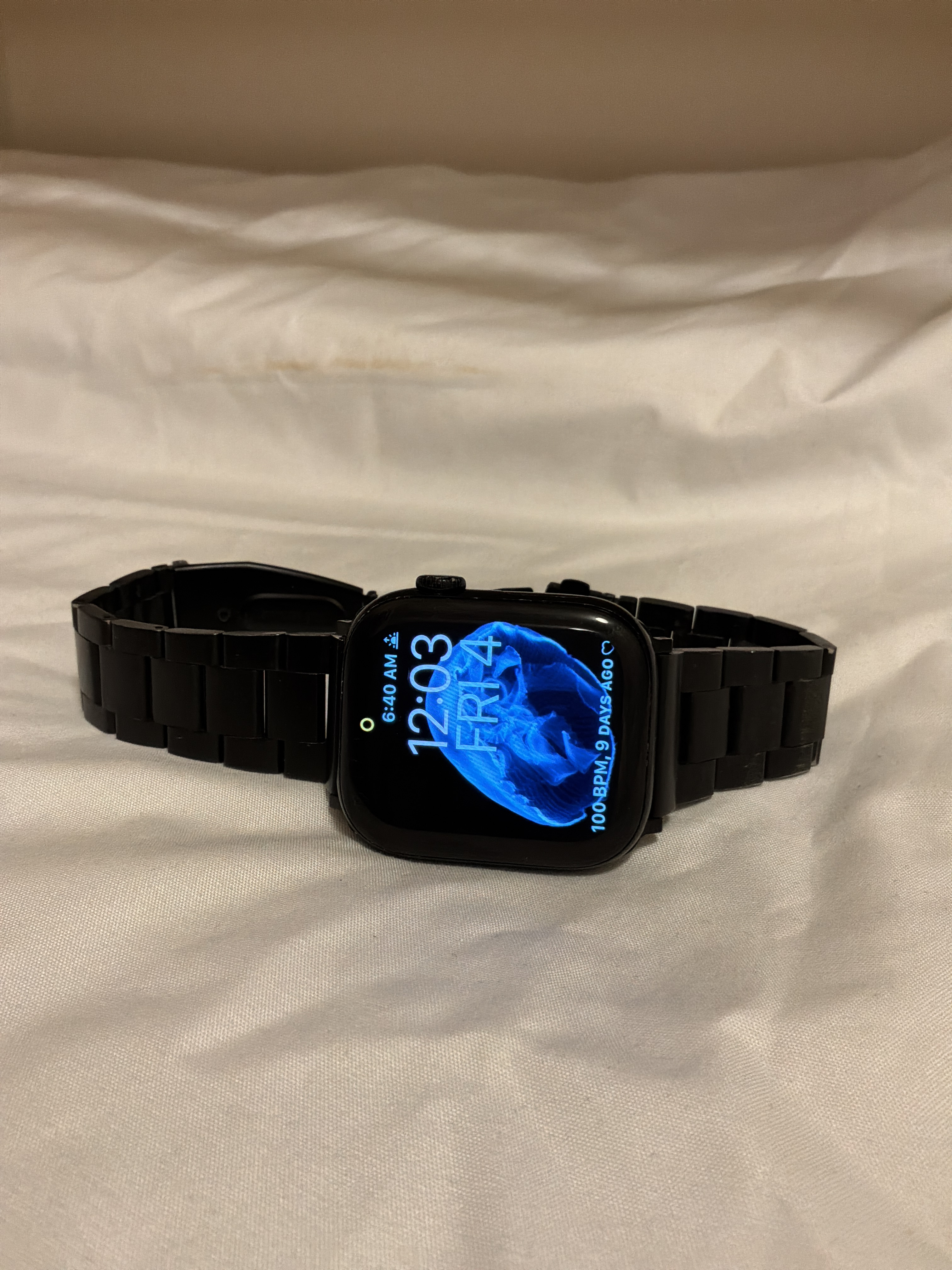 Apple Watch Series 10 46mm GPS + Cellular Aluminum - Charger Included